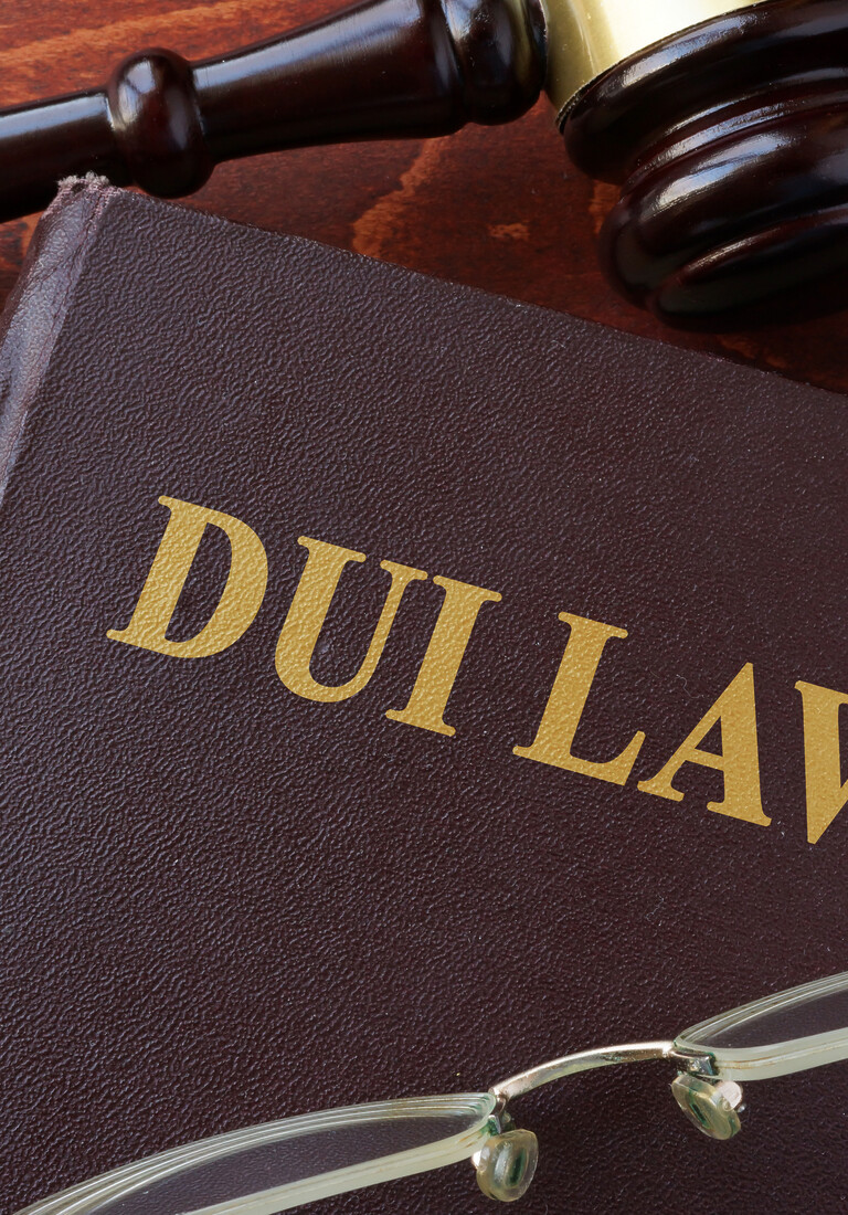 DUI Law title on a book and gavel.