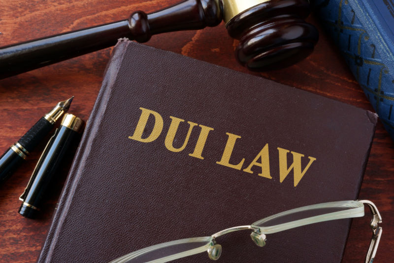 DUI Law title on a book and gavel.